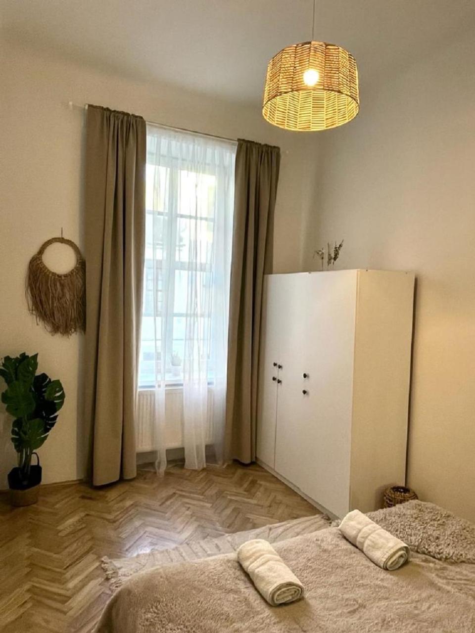 Apartment Cecil - Old Town Bratislava Bagian luar foto