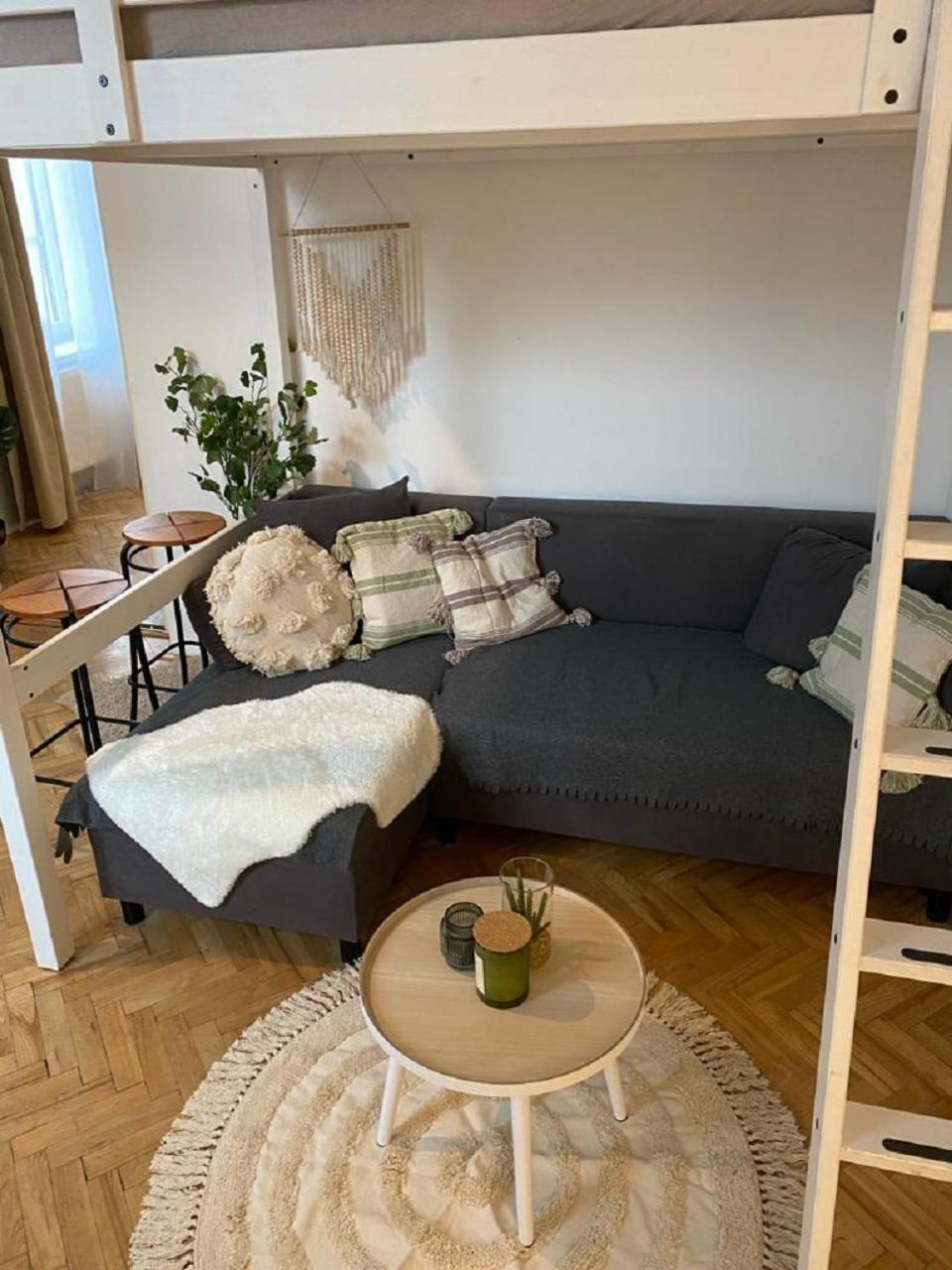 Apartment Cecil - Old Town Bratislava Bagian luar foto